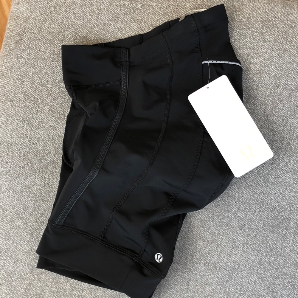 NWT RARE Lululemon Paceline Cycling/Spinning Short